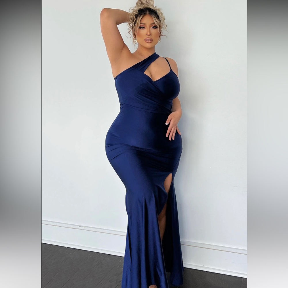 Fashion Nova Formal Navy Dresss